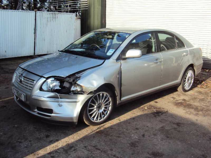 Photo 3 - Toyota Avensis II 1.8lx 2004 y parts