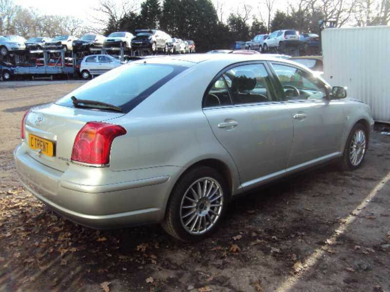 Photo 5 - Toyota Avensis II 1.8lx 2004 y parts
