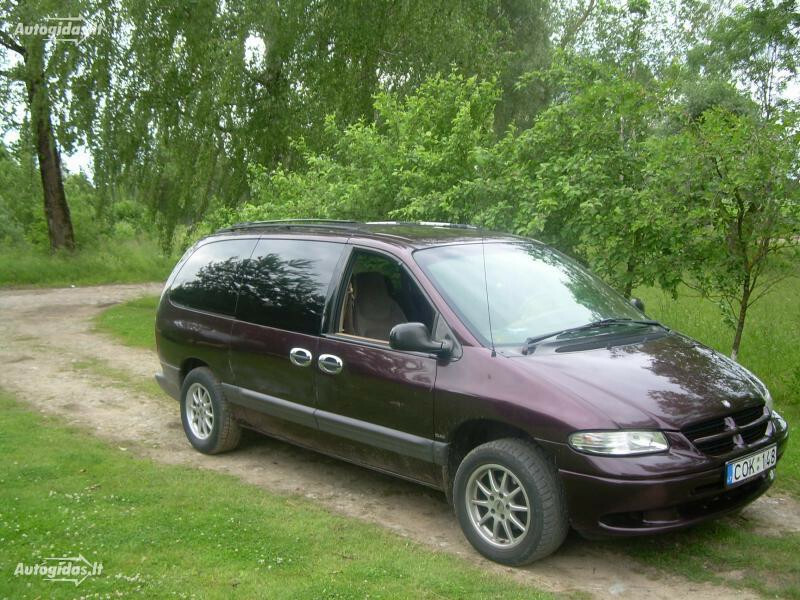 Photo 3 - Chrysler Grand Voyager II 1996 y parts