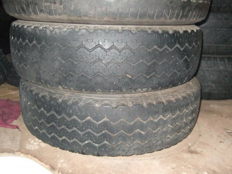 Photo 1 - Goodyear c R16 universal tyres passanger car