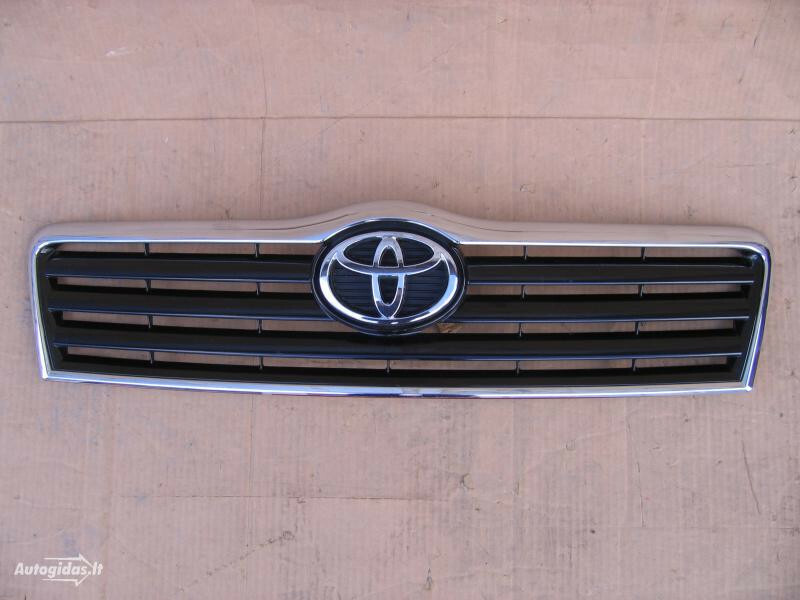 Toyota Avensis II 2004 m dalys