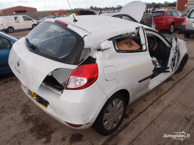 Photo 3 - Renault Clio II 2009 y parts