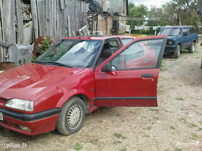 Renault 19 II 1994 m dalys