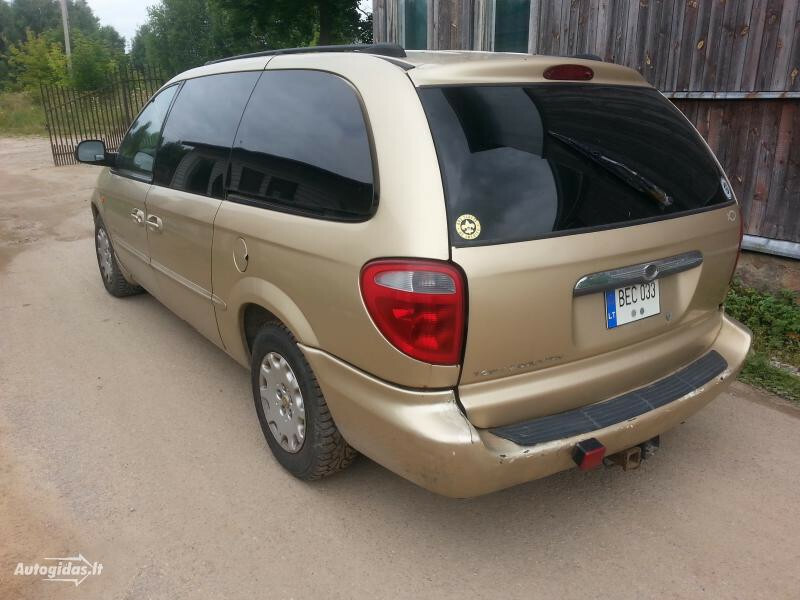 Photo 2 - Chrysler Grand Voyager III 2002 y parts