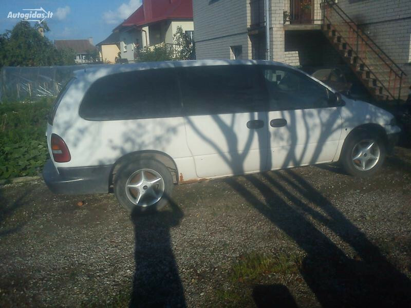 Photo 3 - Chrysler Grand Voyager II 2.5 td 1996 y parts