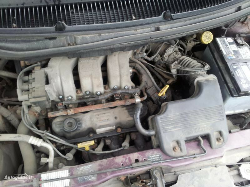 Photo 6 - Chrysler Grand Voyager II 1998 y parts