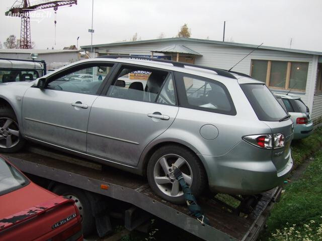 Photo 2 - Mazda 6 2003 y parts