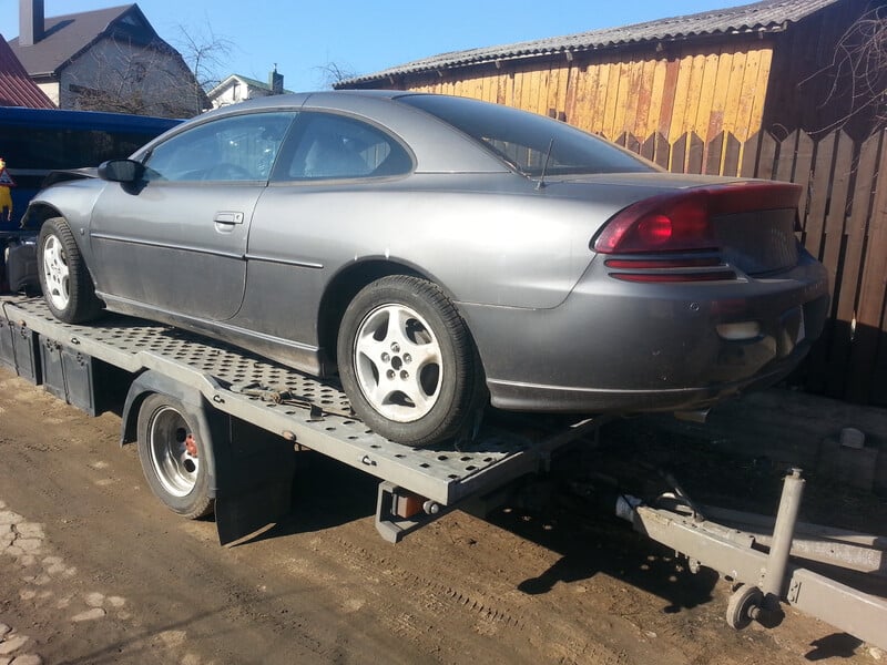 Photo 2 - Dodge Stratus 2002 y parts