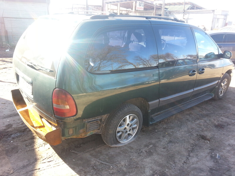 Photo 3 - Chrysler Grand Voyager II 1997 y parts