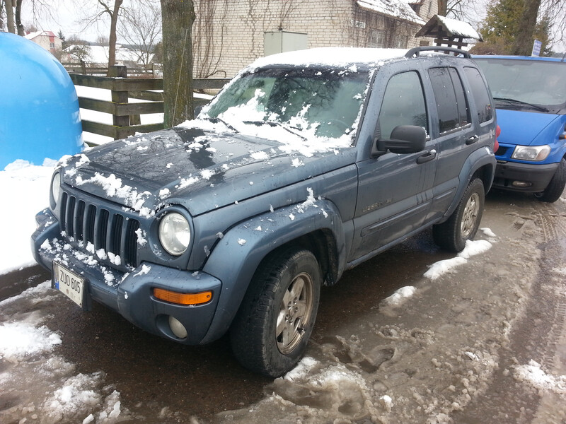 Photo 2 - Jeep Liberty Limited 2002 y parts