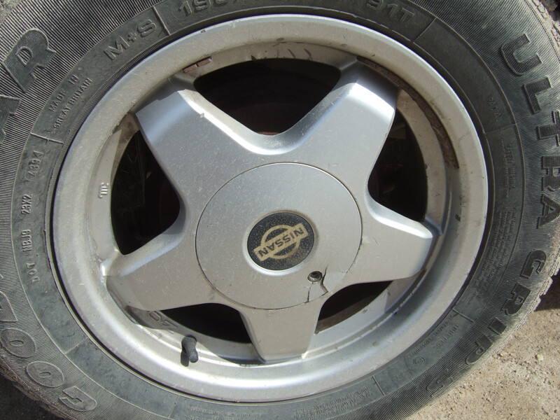 Nuotrauka 1 - Nissan Primera R14 lengvojo lydinio ratlankiai