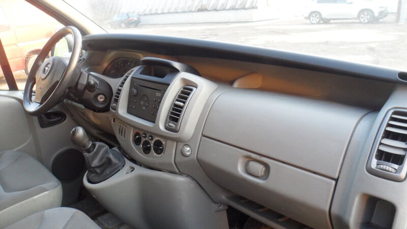 Photo 5 - Opel Vivaro 2004 y parts