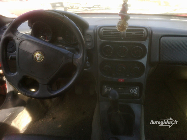 Photo 4 - Alfa Romeo Gtv 1996 y parts