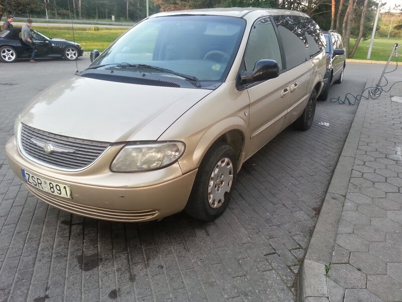 Nuotrauka 2 - Chrysler Town & Country II Limited 2002 m dalys