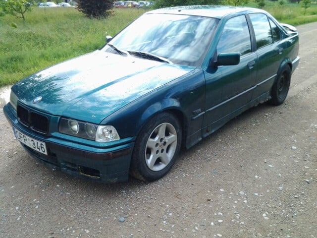 Photo 5 - Bmw 320 E30 2.0 plyta  1992 y parts