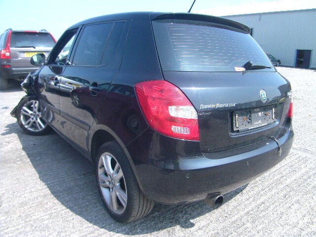 Фотография 2 - Skoda Fabia II 2009 г запчясти