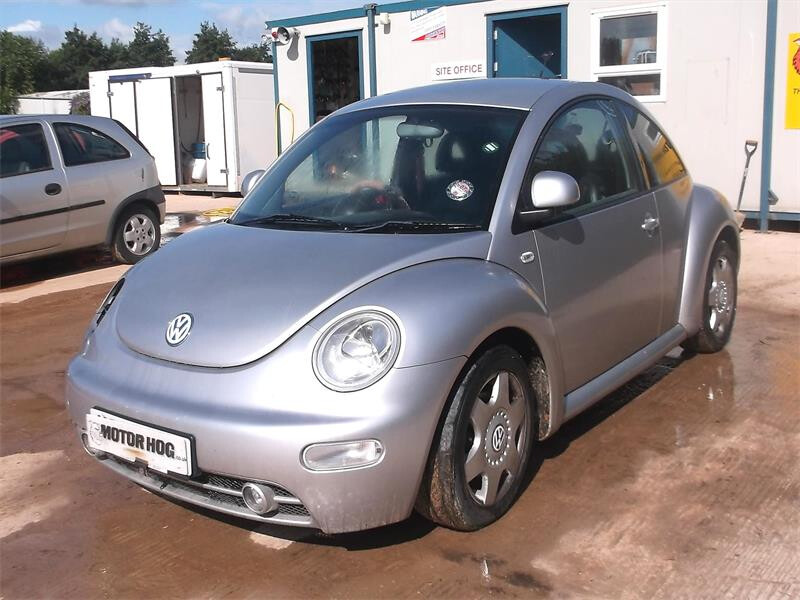 Фотография 4 - Volkswagen Beetle 2000 г запчясти