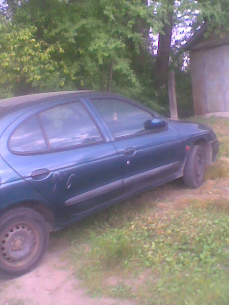 Photo 2 - Renault Megane I 1997 y parts
