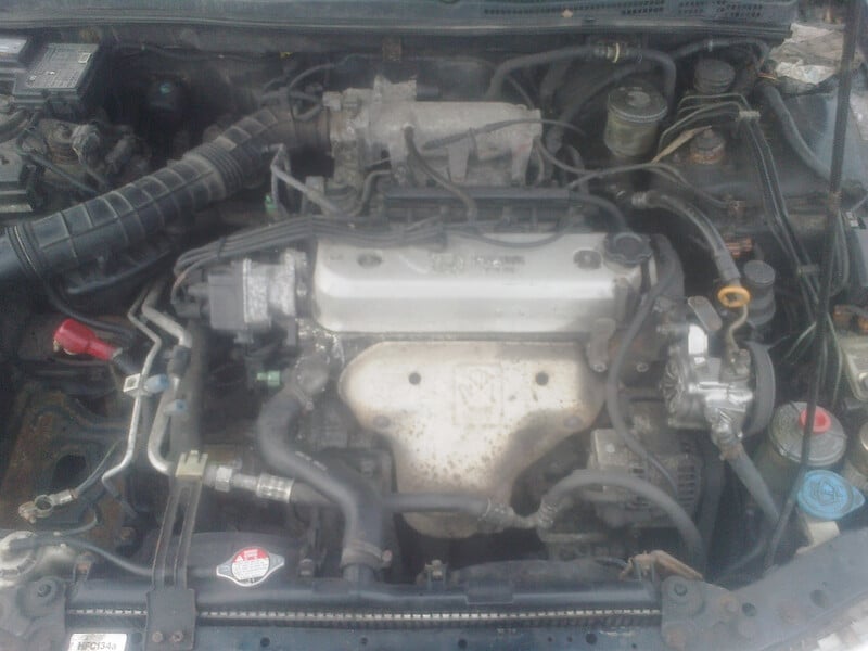 Photo 12 - Honda Accord V 1996 y parts