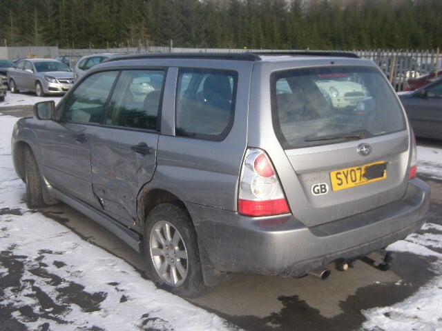 Photo 2 - Subaru Forester II X 2008 y parts