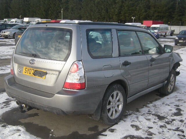 Photo 3 - Subaru Forester II X 2008 y parts