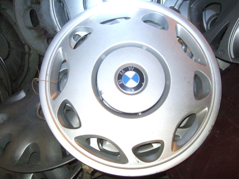 Nuotrauka 1 - BMW 525 R15 ratų gaubtai
