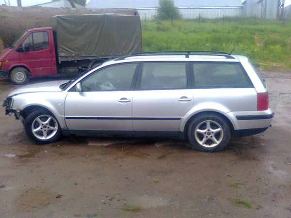 Nuotrauka 2 - Volkswagen Passat B5 ODINIS SAL 1998 m dalys