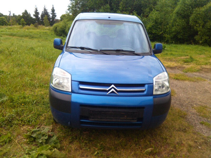 Peugeot Partner I iš vokietijos 2004 y parts