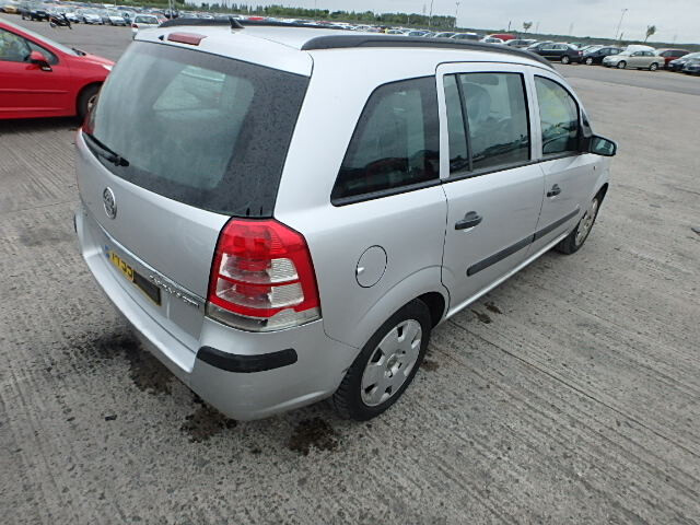 Photo 4 - Opel Zafira A 2005 y parts
