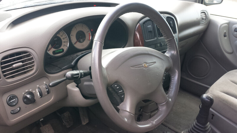 Nuotrauka 3 - Chrysler Voyager III 2003 m dalys
