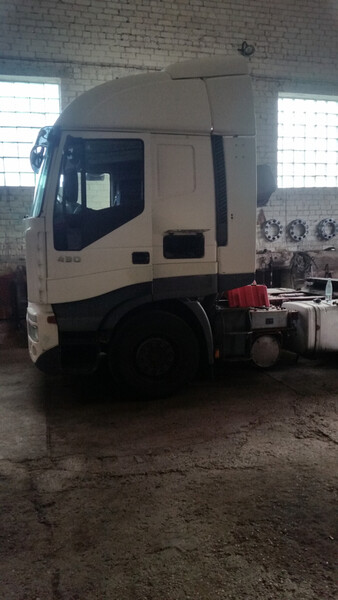 Photo 2 - iveko, Tugboat Iveco 2003 y parts