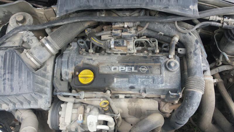 Фотография 3 - Opel Corsa C 2002 г запчясти