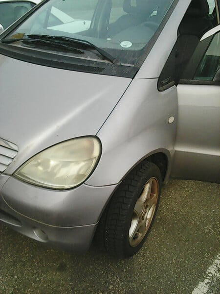 Photo 2 - Mercedes-Benz A 160 W168 1998 y parts