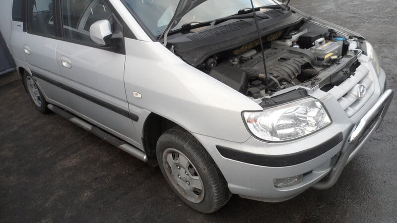 Photo 3 - Hyundai Matrix 2004 y parts