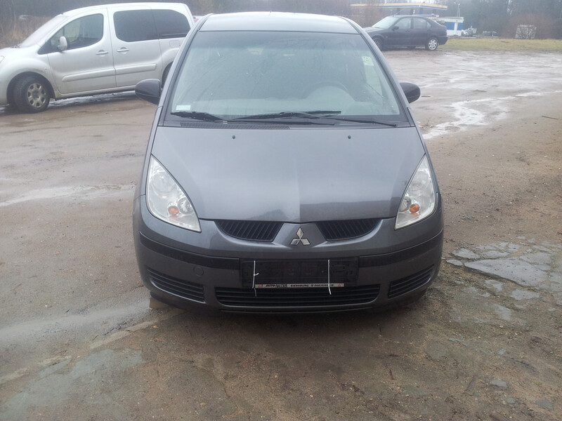 Photo 6 - Mitsubishi Colt Z30 2005 y parts