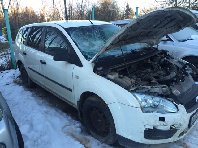 Photo 1 - Ford Focus MK2 Automatic 2005 y parts