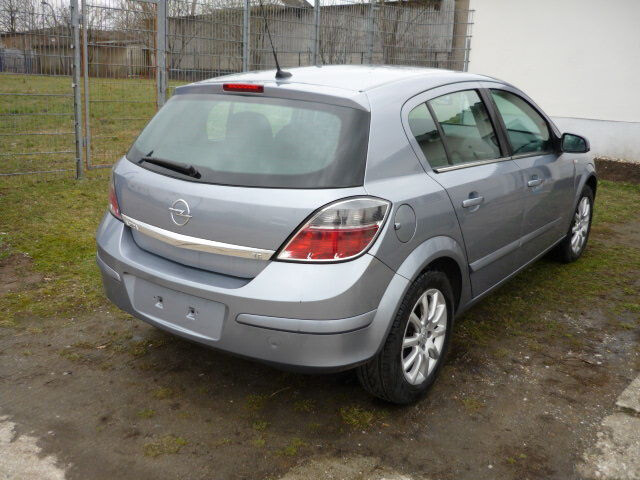 Nuotrauka 3 - Opel Astra III Engine Z18XE 2006 m dalys