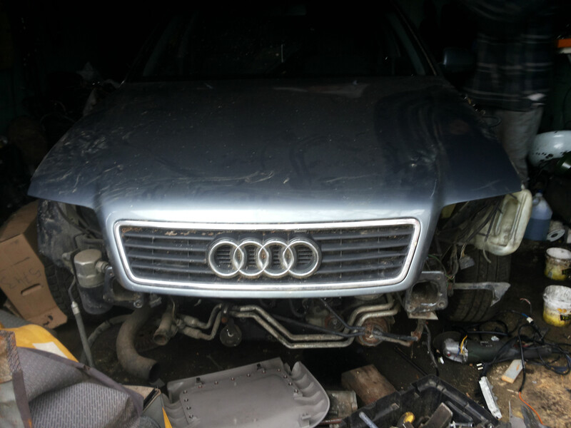 Photo 3 - Audi A6 C5 1999 y parts