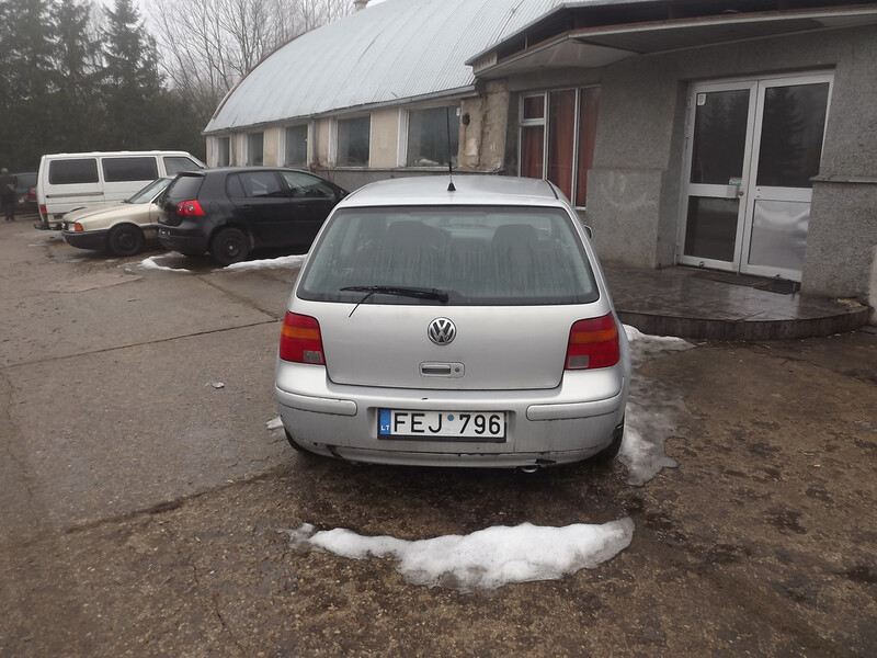 Volkswagen Golf IV 1.9 66 kw 1999 m dalys