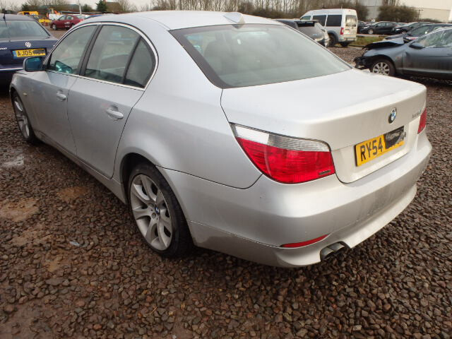 Photo 2 - Bmw 525 E60 2004 y parts