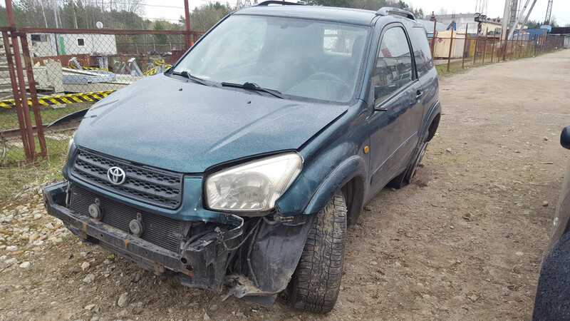 Photo 1 - Toyota Rav4 II 2001 y parts