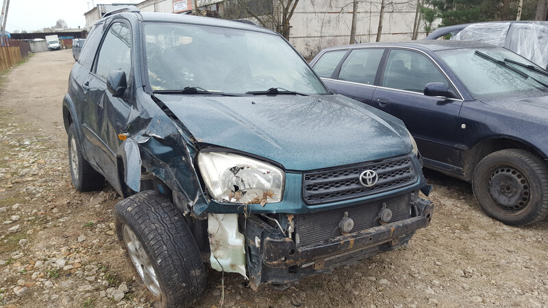 Photo 2 - Toyota Rav4 II 2001 y parts