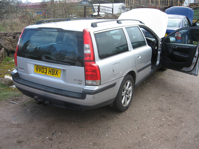 Nuotrauka 8 - Volvo V70 II 2002 m dalys