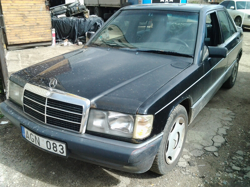 Photo 1 - Mercedes-Benz 190 Sedanas 1991 y parts