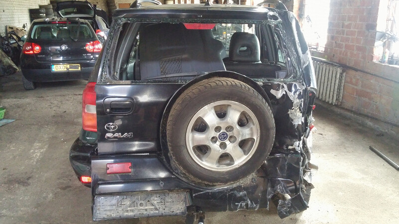 Photo 4 - Toyota Rav4 II 2002 y parts