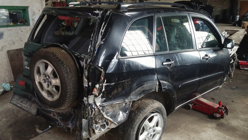 Photo 5 - Toyota Rav4 II 2002 y parts