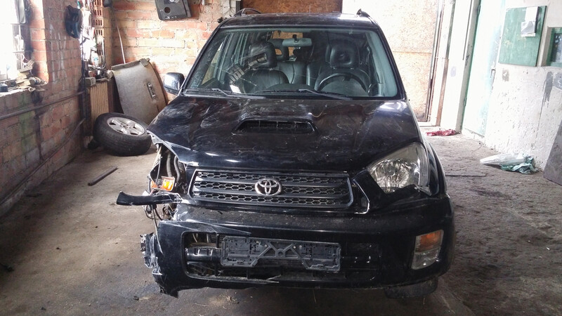 Photo 1 - Toyota Rav4 II 2002 y parts