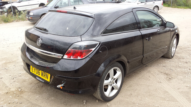 Photo 2 - Opel Astra III coupe 2007 y parts