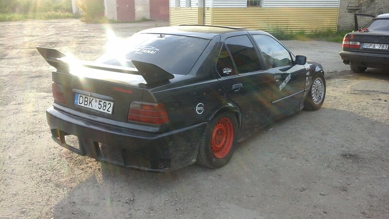 Nuotrauka 8 - Bmw 320 E30 2.0 plyta  1992 m dalys