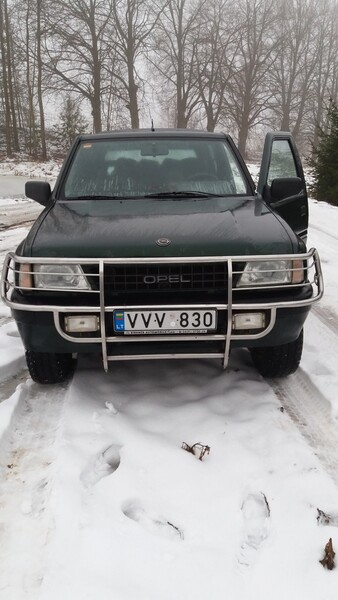 Opel Frontera A 1993 m dalys